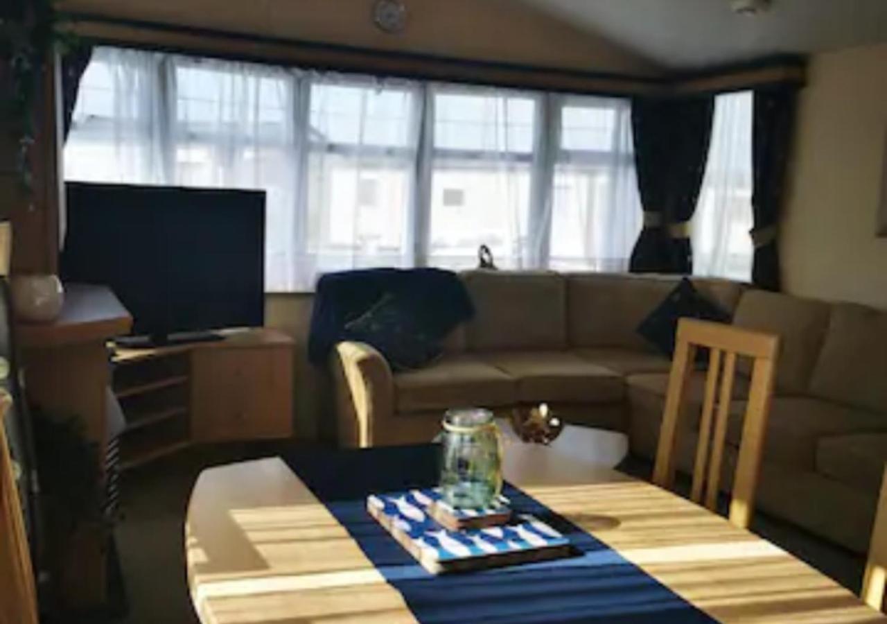 Tranquil 6 Berth Luxury Holiday Home Chichester Exteriör bild